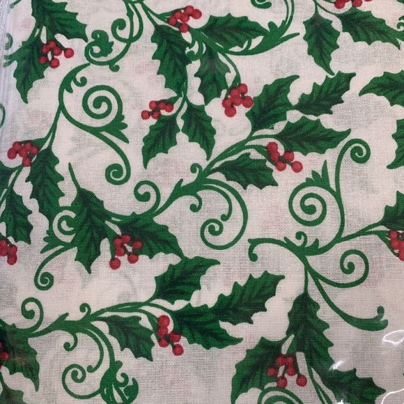 Christmas Tablecloth Holly Berry Green Red Fiesta Party Rectangular Dinner 60x84 - Picture 7 of 7